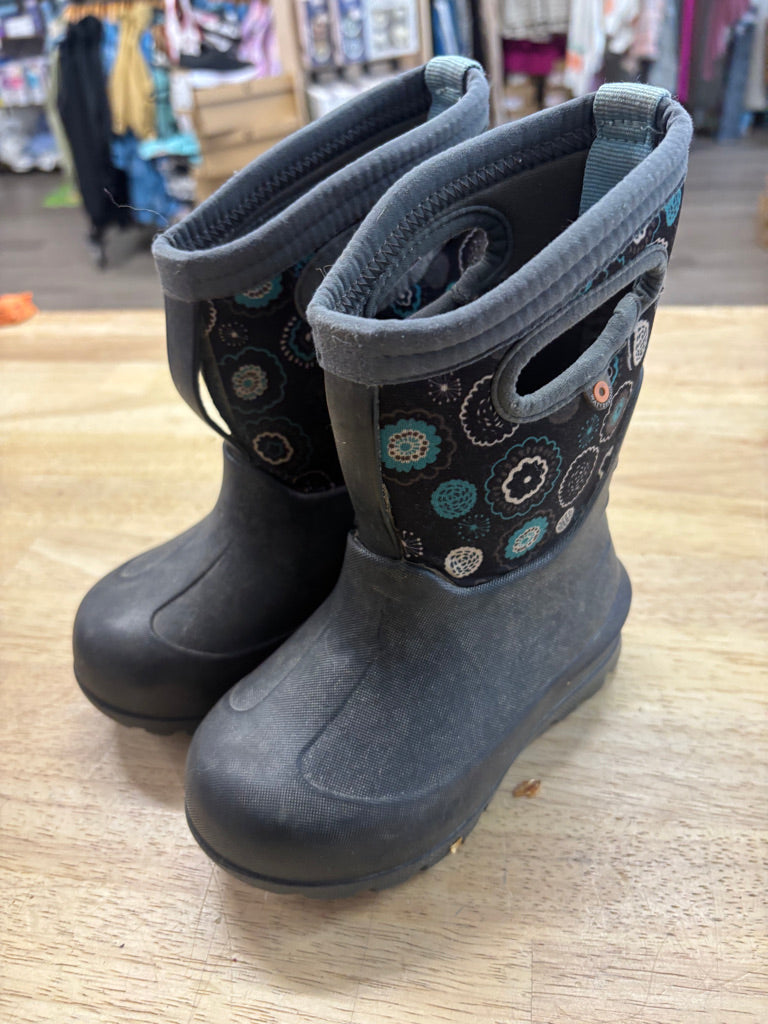 Bogs Neoprene Rain Boots – Blue Floral / Black | Size 7