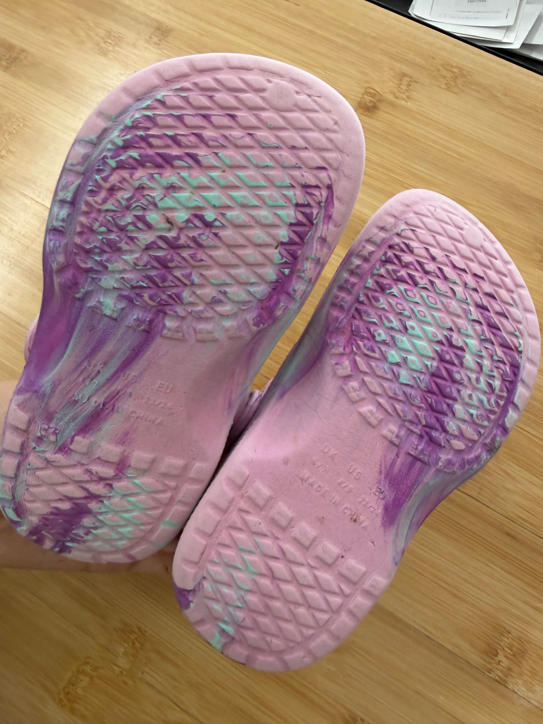 Pink Purple Swirl Clog Shoes – 8/9 (EU 25 Est.)