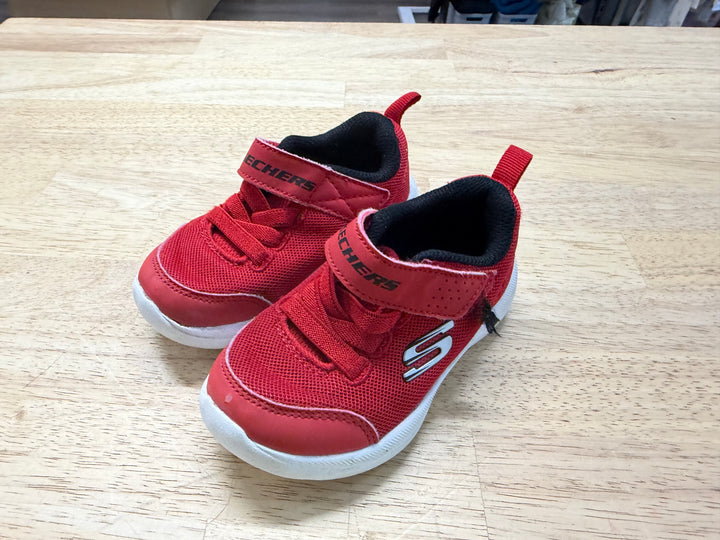 Skechers Red Sneakers – 6 (EU 22) | Minimal Wear Excellent