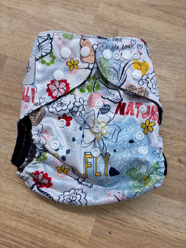 Hip Huggers Pocket Cloth Diaper – Doodle Print - Nest and Sprout - Consignment