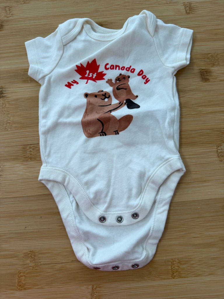 Old Navy My First Canada Day Bodysuit – 0–3M | Cream | Holiday - Nest and Sprout-Consignment