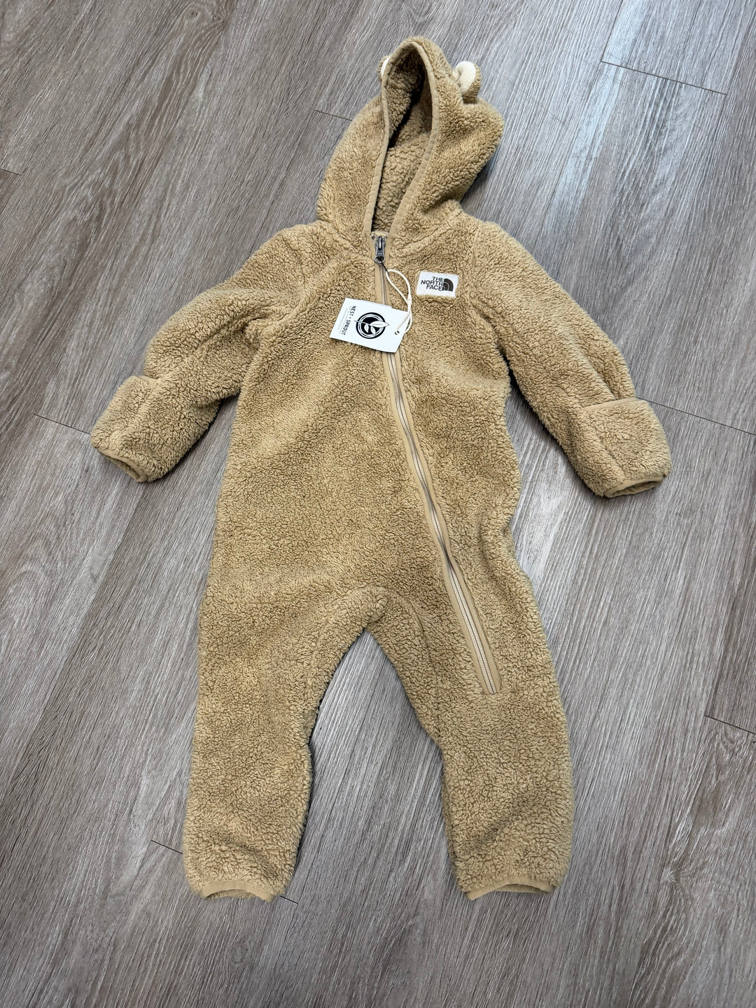The North Face CAmpshire One Piece Bear Fleece Bunting Suit – 12–18M | Light Brown