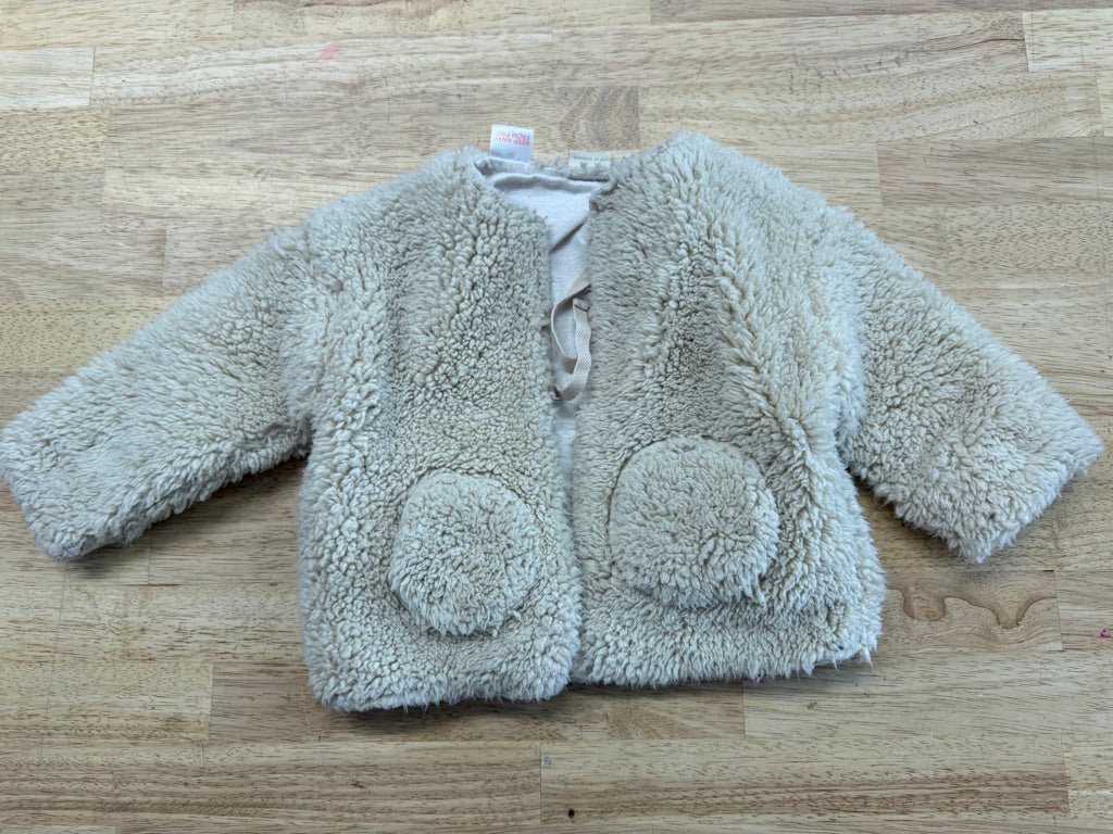 Zara Mini Faux Fur Cardigan Jacket – 9–12M | Light Cream | Play - Nest and Sprout-Consignment