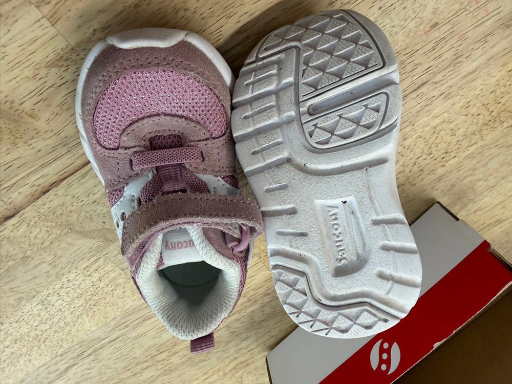 Saucony Jazz Lite Sneakers – 4M | Blush Pink Sparkle | Play - Nest and Sprout-Consignment