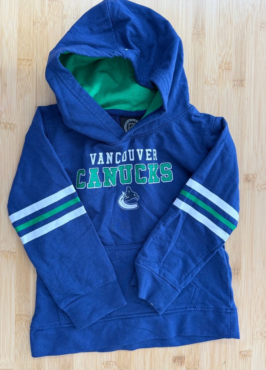 Vancouver Canucks Hoodie – 4/5 - Nest and Sprout-Consignment