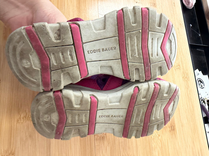 Eddie Bauer Closed-Toe Sandal 11 | Pink & Purple Excellent