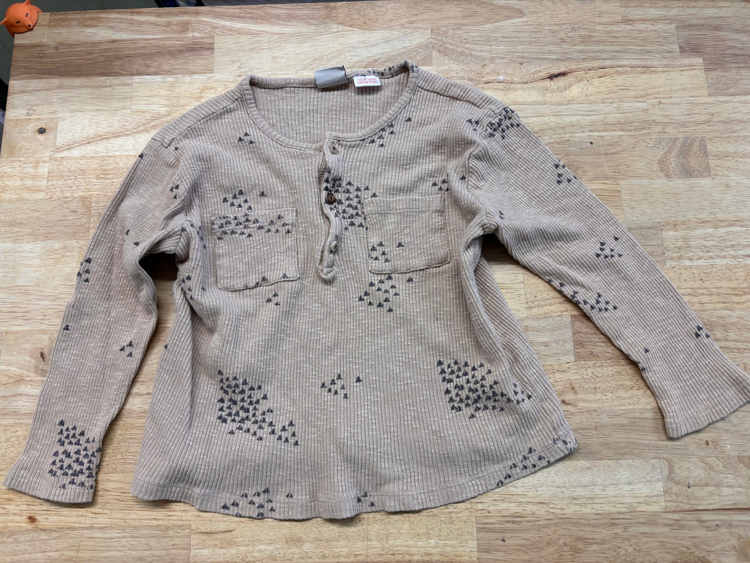 Zara Ribbed Top – Light Brown Triangle Print – Size 3-4Y (Play)