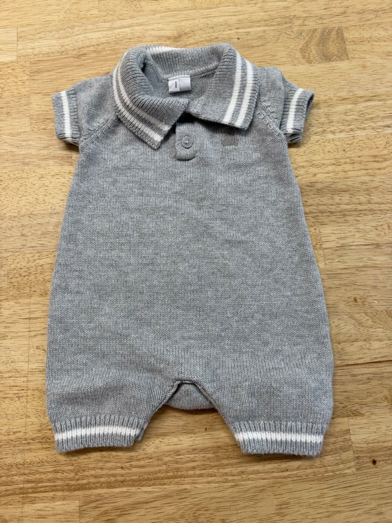 Baby Gap Knit Romper – 0–3M | Grey Short Sleeve Snap Crotch Collared - Nest and Sprout-Consignment