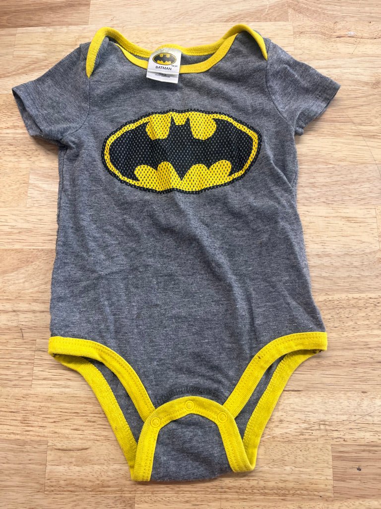 Batman Bodysuit – 18–24M PLYA - Nest and Sprout - Consignment