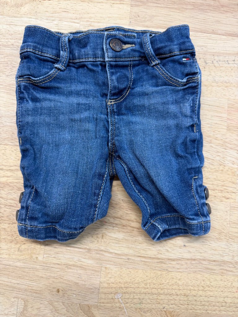 Tommy Hilfiger Capri Jeans – 6–9M | Dark Denim - Nest and Sprout - Consignment