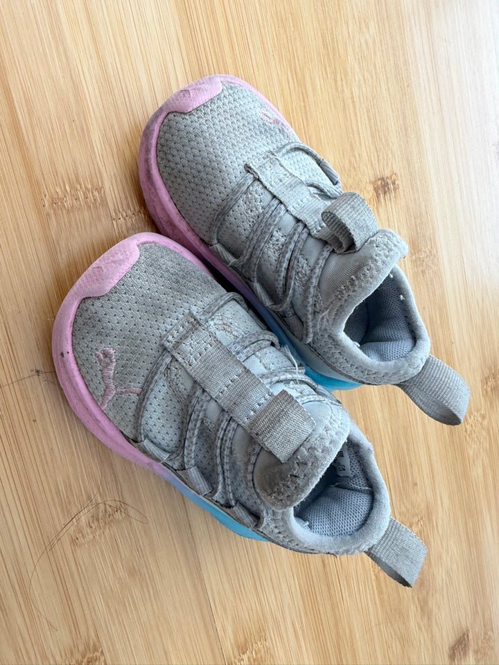 Puma Sneakers – 5 | Light Grey | Play