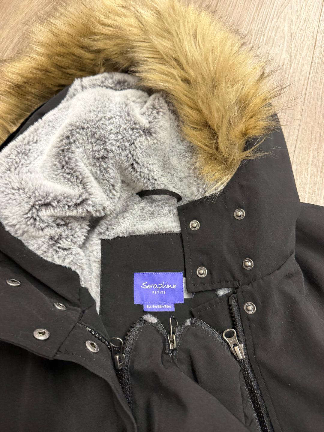 Seraphine Babywearing/Maternity Winter Jacket – 4 US (Petite) | Black | Faux Fur Hood