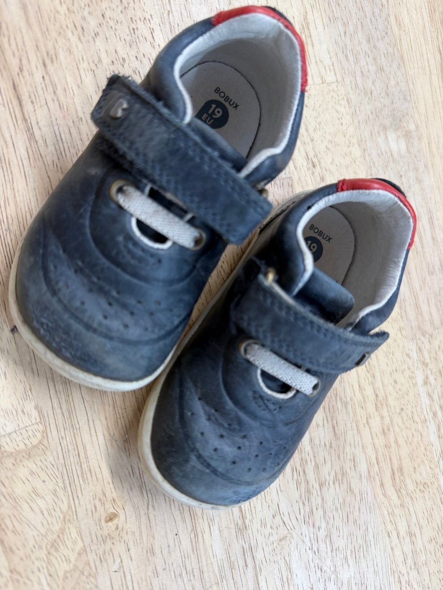 Bobux First Steps Shoes – Size 19 | Navy Velcro - Nest and Sprout-Consignment