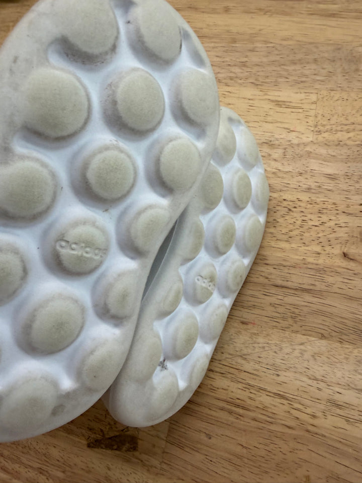 Adidas Comfy Bubble Velcro Shoes – 6 (EU 22) | White Pearlescent