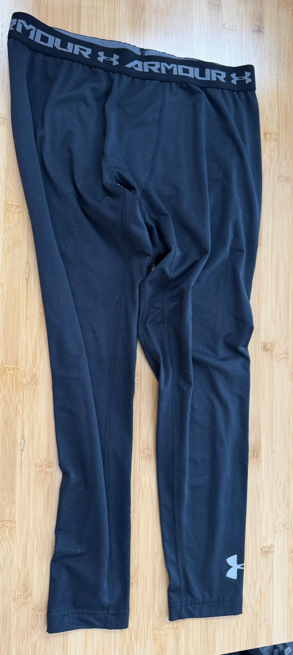 Under Armour Cold Gear Fitted Leggings – Youth XL | Black