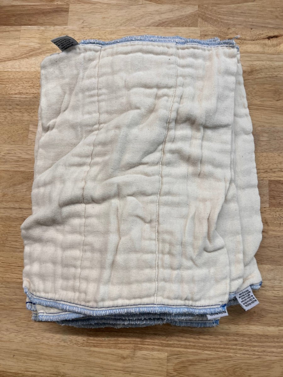 Osocozy Cotton Prefolds – NB (Sold Individaully) - Nest and Sprout - Consignment
