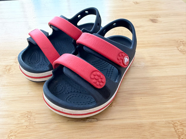 Crocs – C8 (EU 24) | Blue & Red