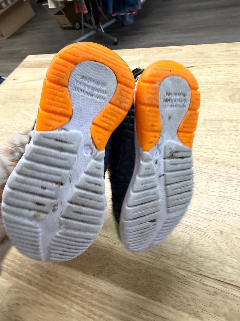 Jurassic Park Velcro Sneakers – 7 - Nest and Sprout - Consignment