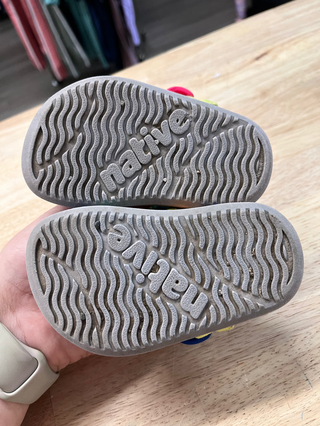 Native C5 Sandals - Colourful Elastic Back