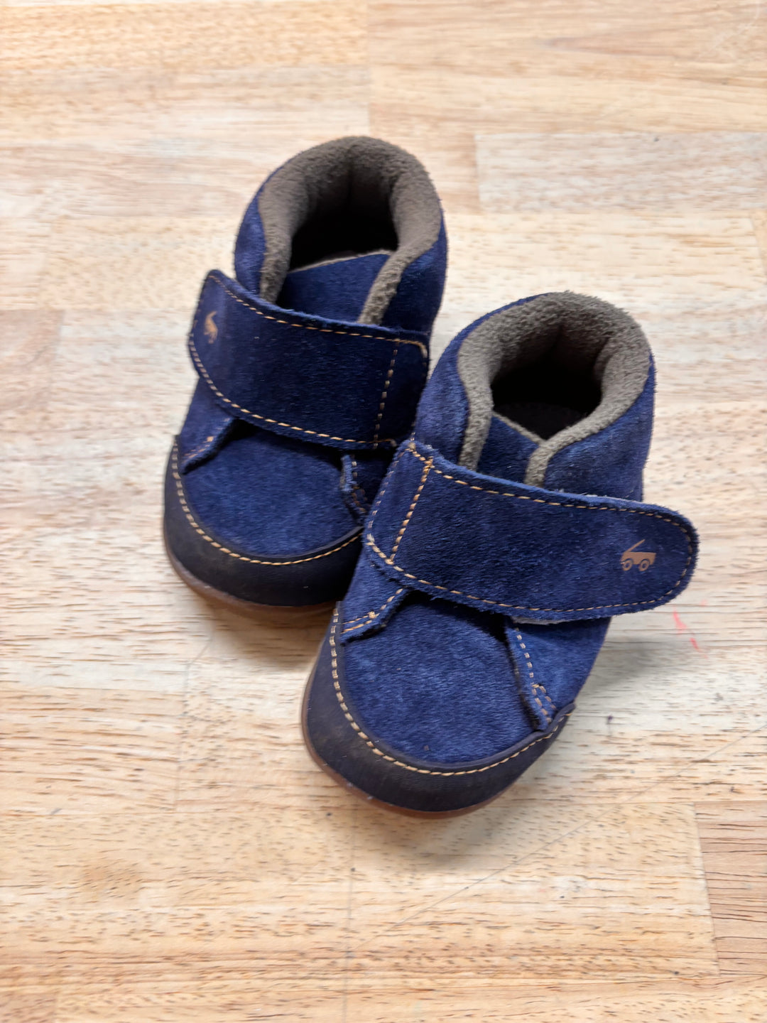 See Kai Run Early Walker Ankle Booties – 4.5