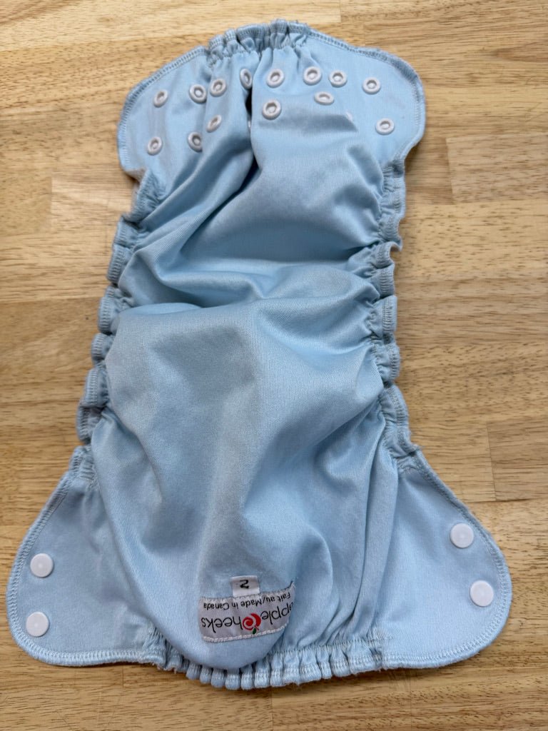 AppleCheeks Pocket Diaper – Size 2 | Light Blue Fleece Lined | Play - Nest and Sprout - Consignment
