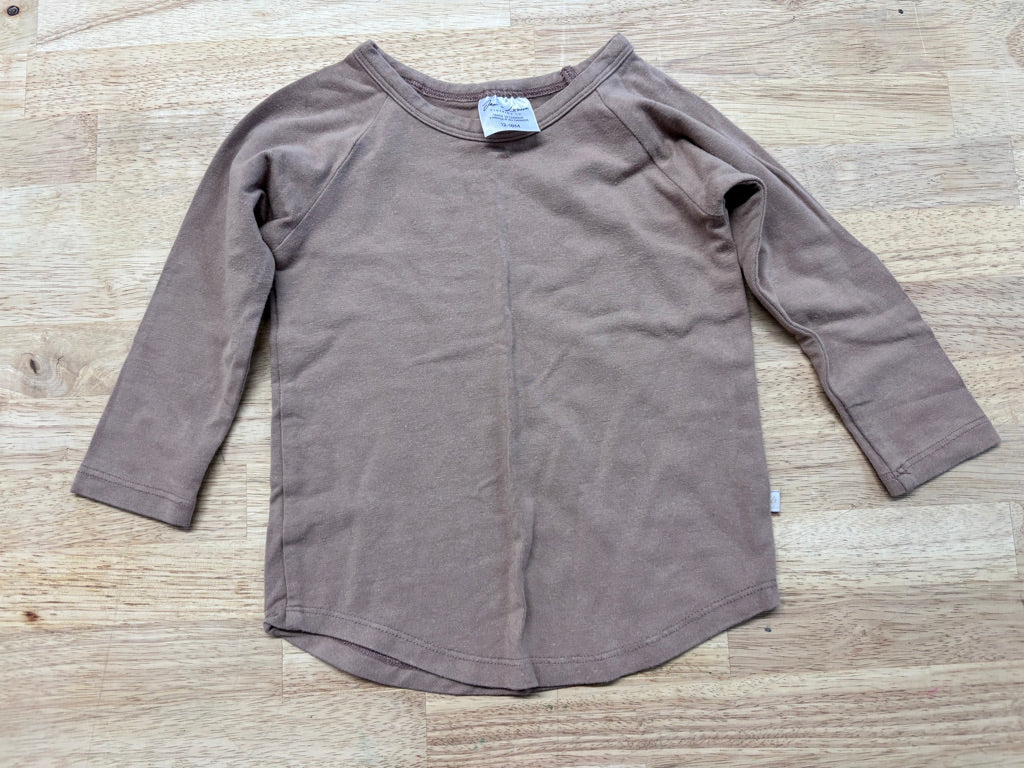 Jax & Lennon Light Brown LS Top 12–18M (Light Pilling)
