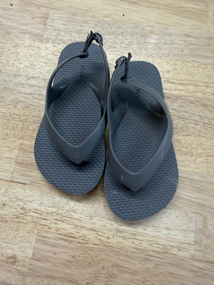 Flip Flops – 8 - Nest and Sprout-Consignment