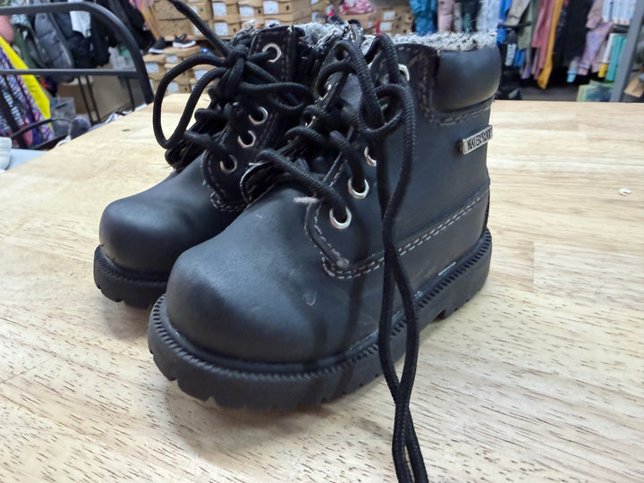 Smart Fit Waterproof Black Ankle Boot – 5 | Lace-Up