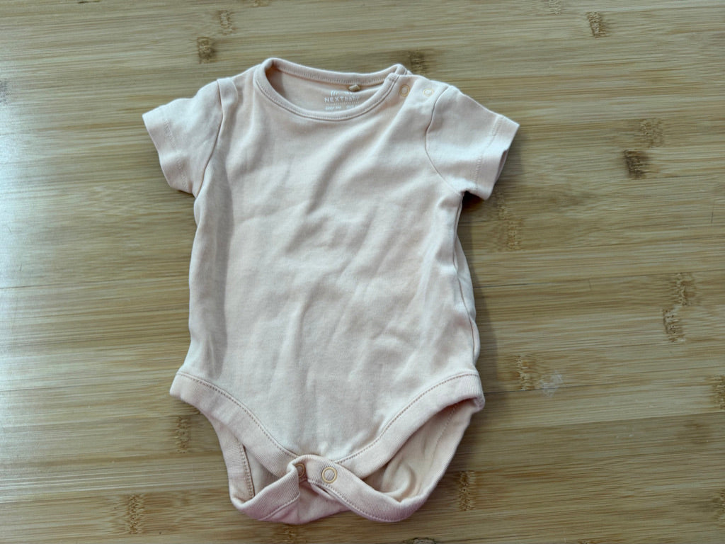 NEXT Baby Short Sleeve Bodysuit – 3M | Light Peach