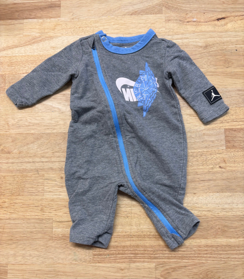 Nike Romper – Size 3M