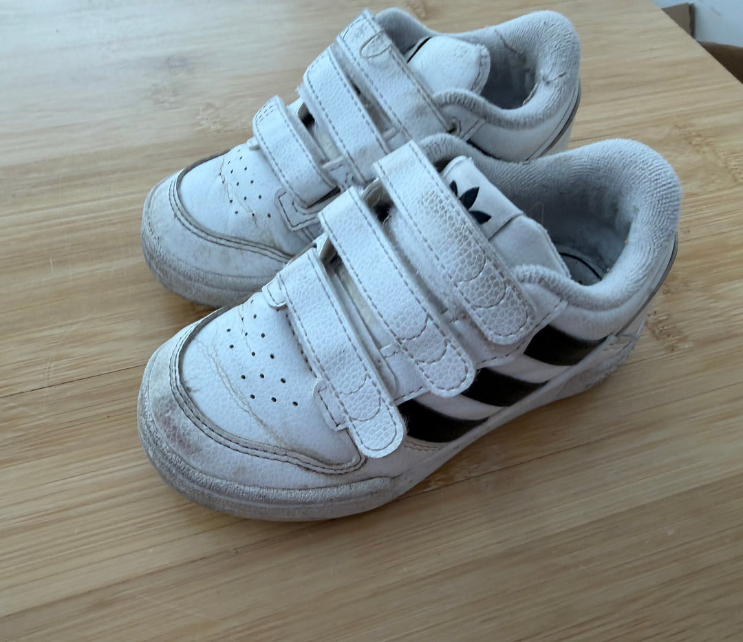 Adidas Velcro Sneaker – 6 | White and Black