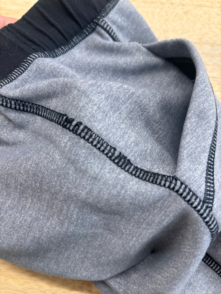 Ivivva Size 4 CropsPLAY CONDITION