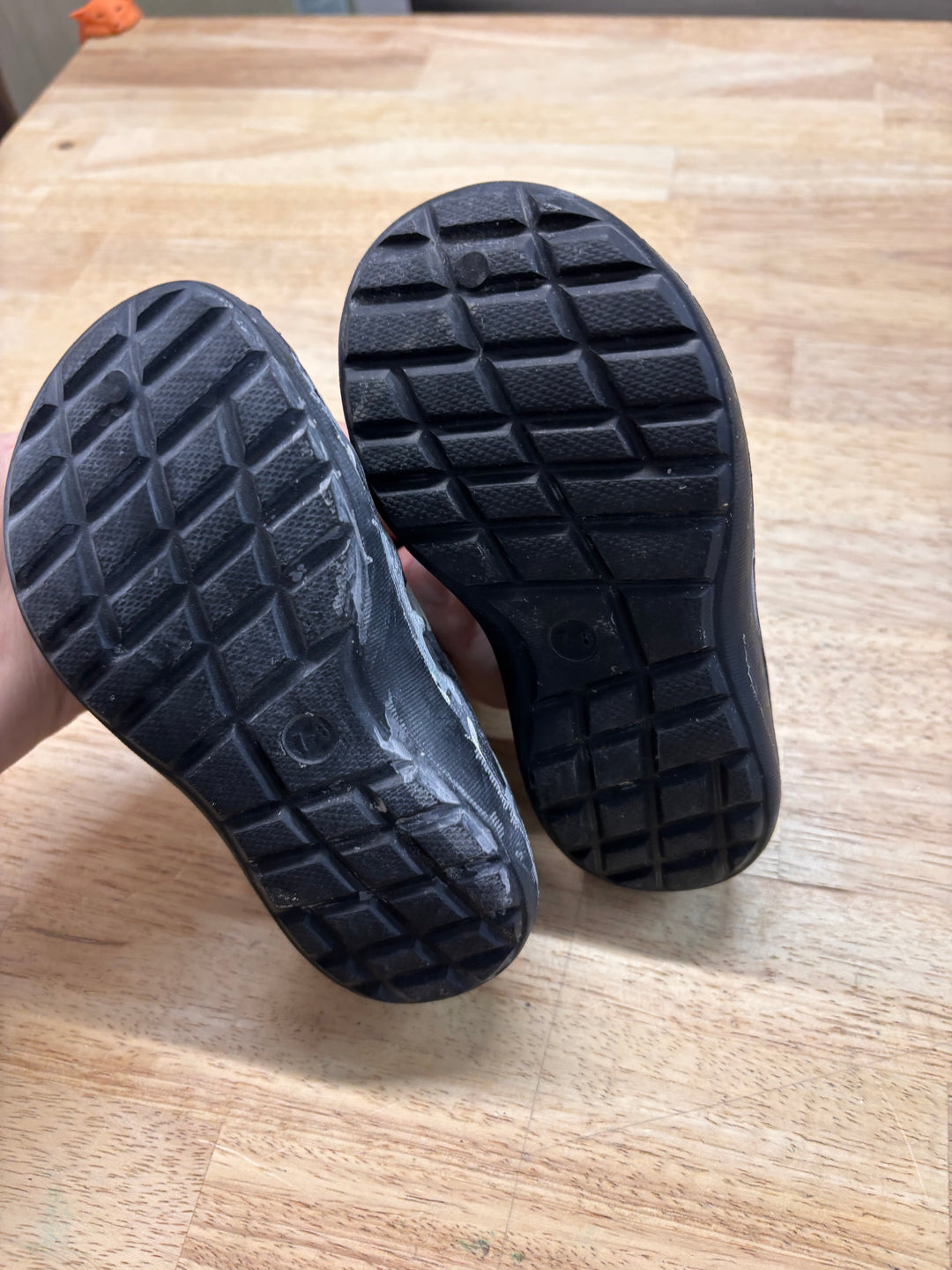 Slip-On Camo Shoes Size 7/8