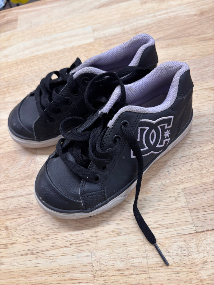 DC Sneakers – Size 11