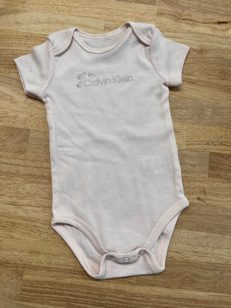 Calvin Klein 6-9M Bodysuit