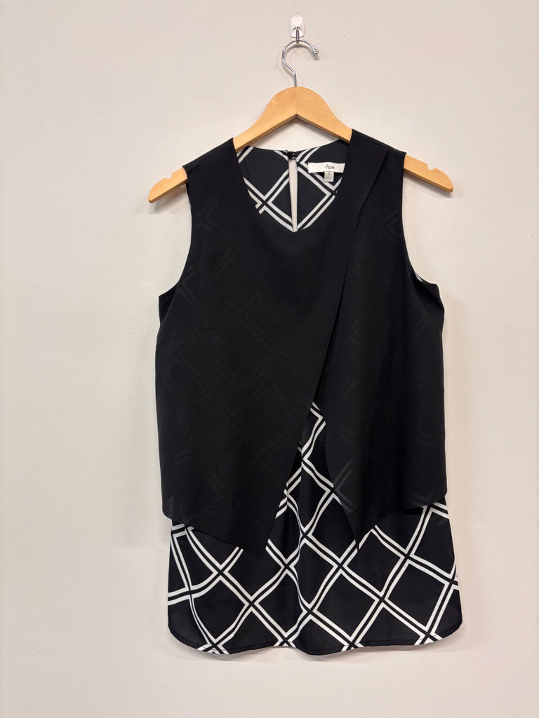 Ripe Maternity Top – Small Black Geometric
