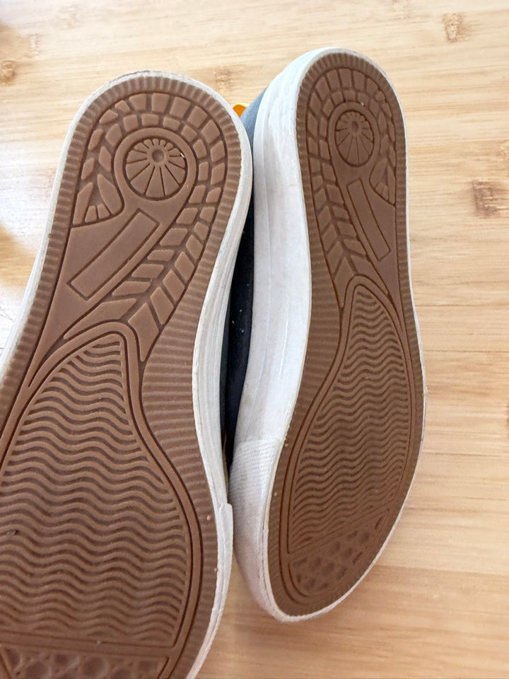 Ripzone Charcoal Yellow Lace Slip-On Sneaker – 12 (EU 30)