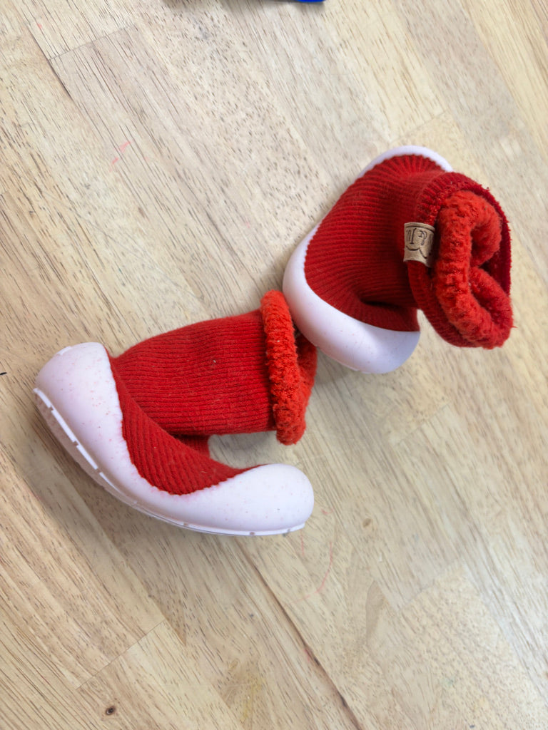 Jan & Jul Red Jelly Sock Shoes – Size 3
