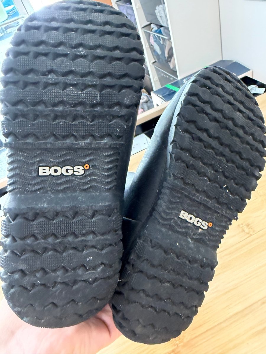 Bogs K York Solid Winter Boot – Youth 1 - Nest and Sprout-Consignment