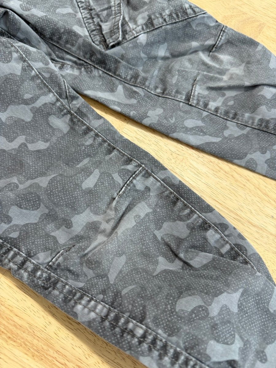 Hawk Reflex Pants – Size 6 | Grey Camo Stretch - Nest and Sprout - Consignment