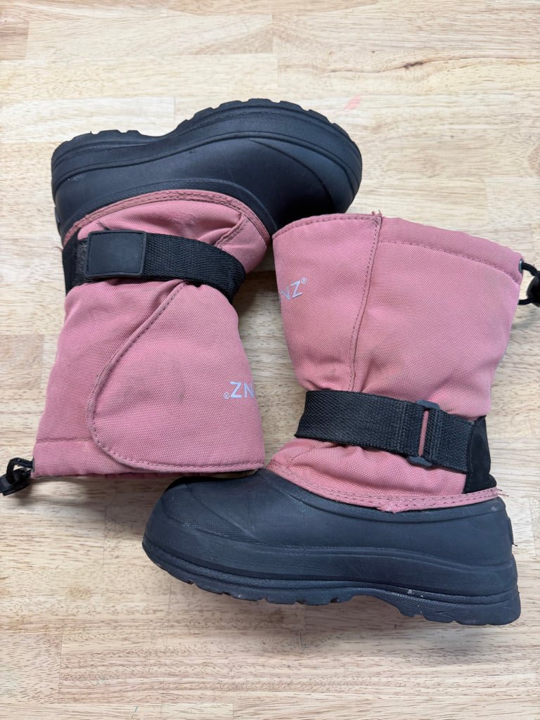 Stonz Dusty Rose Winter Boot – 13T | Minimal Wear - Nest and Sprout-Consignment