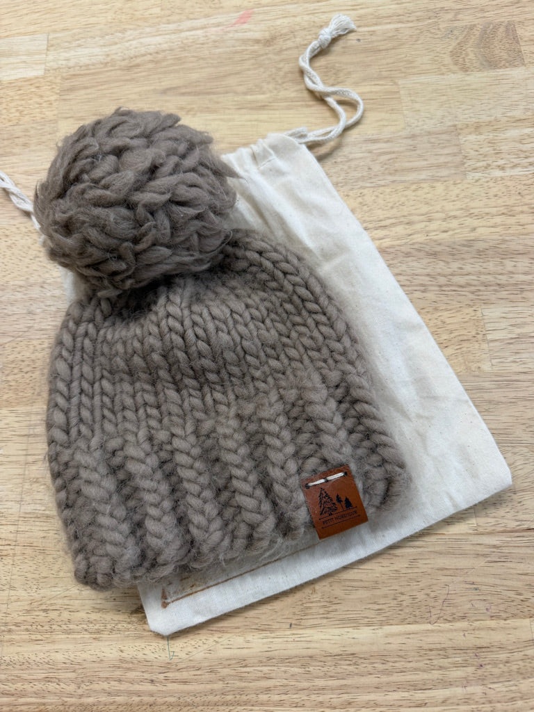 Petit Nordique Knit Hat – Child Size | Brown