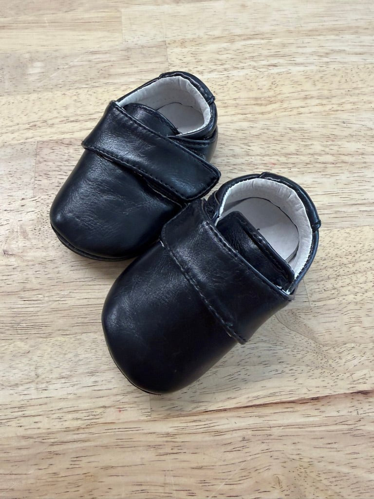 Jack & Lily Moccasins – 6–12M | Black - Nest and Sprout - Consignment