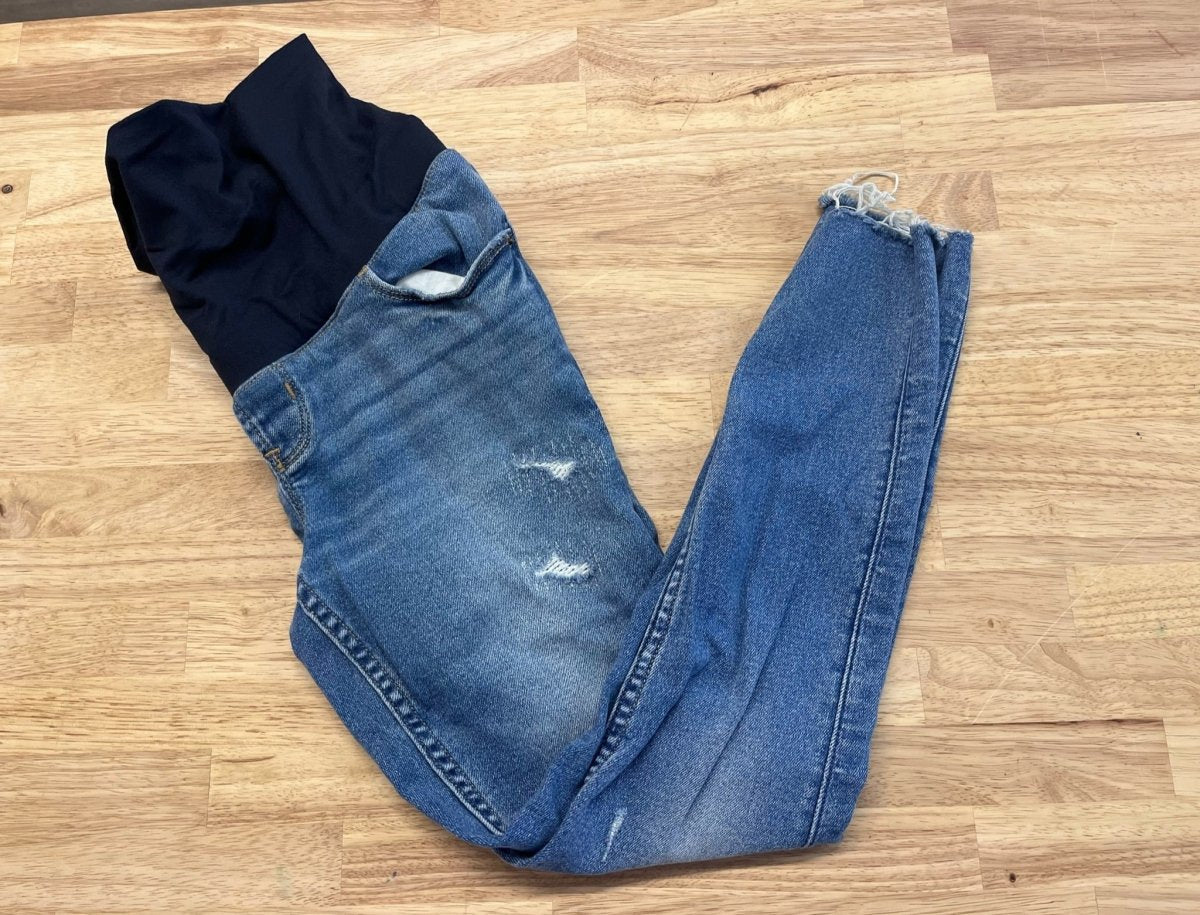 Old Navy Maternity Skinny Jeans (Size 2) - Nest and Sprout - Consignment