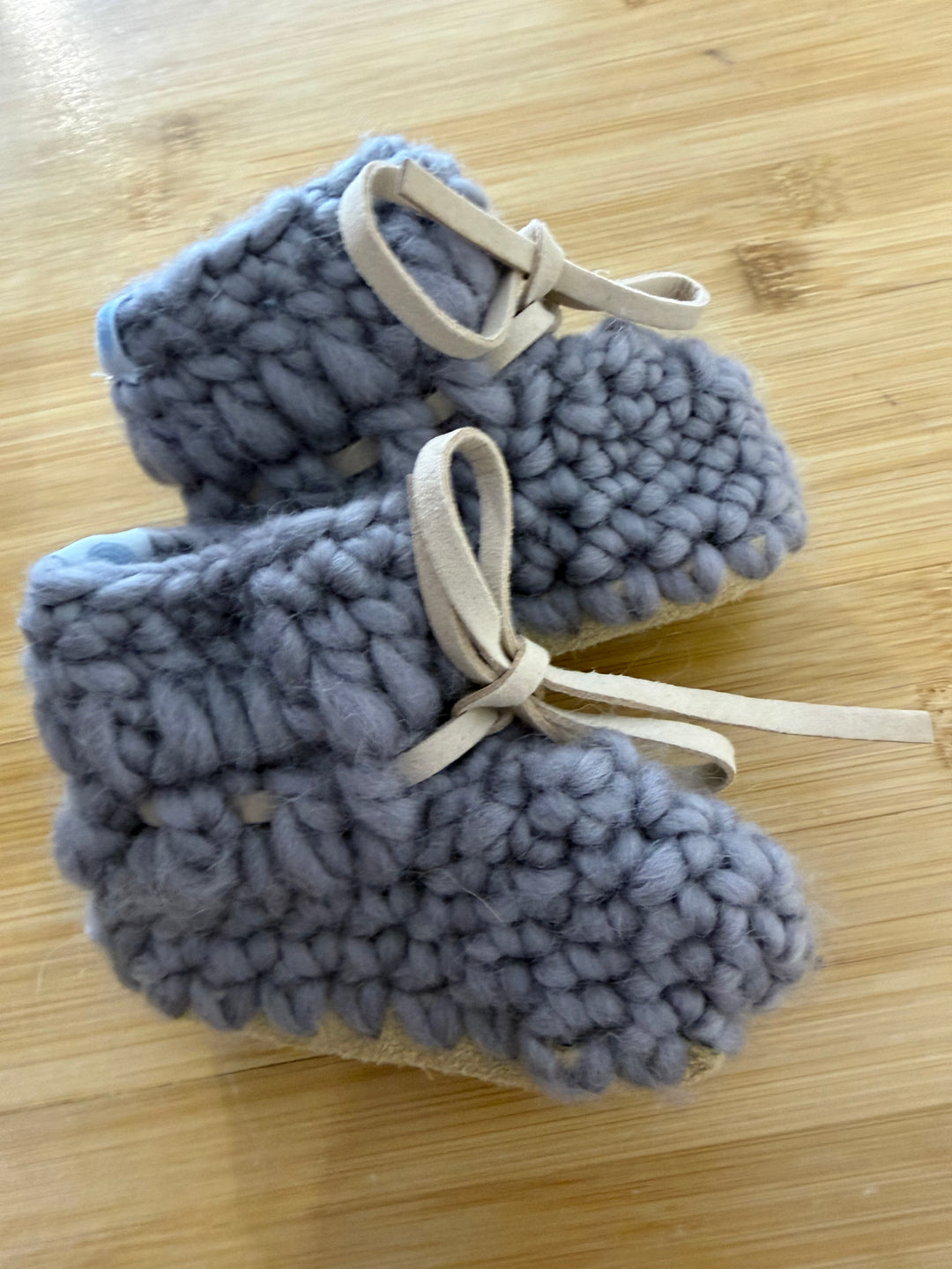 Lavender Knit Booties – One Size | Excellent