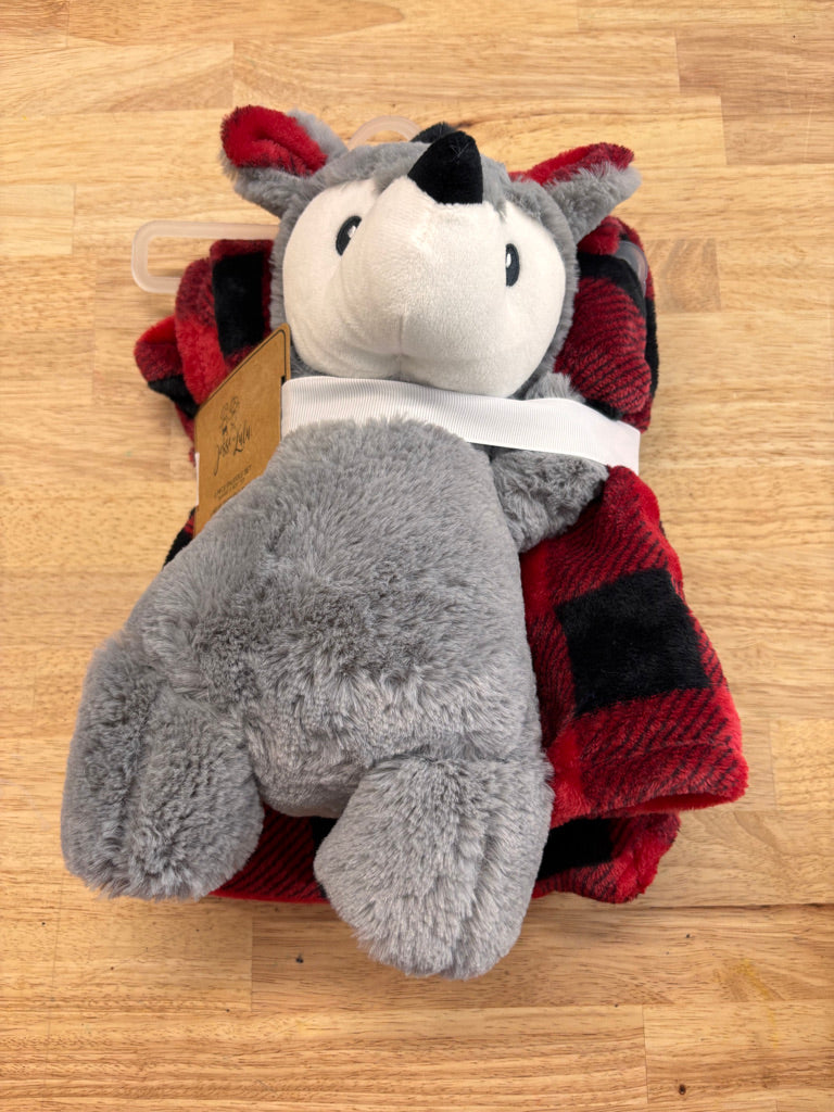 Jess + Lulu 2-Piece Snuggle Set with Wolf Print Blanket (NWT)