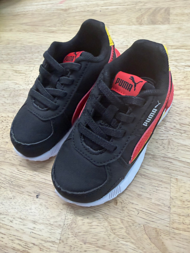 Puma Black & Red Sneaker – C6 | Like New