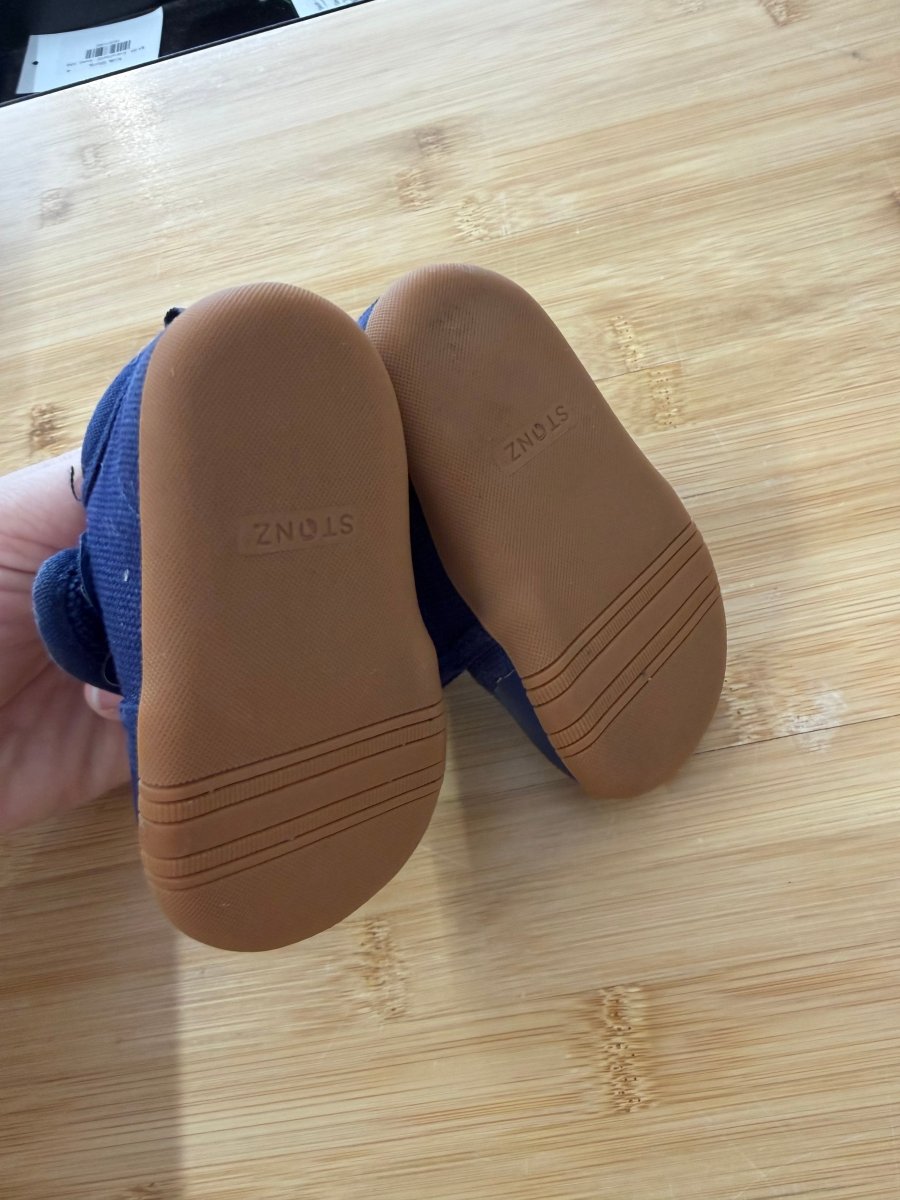 Stonz Shoe – 5 | Cork Base | Navy - Nest and Sprout-Consignment
