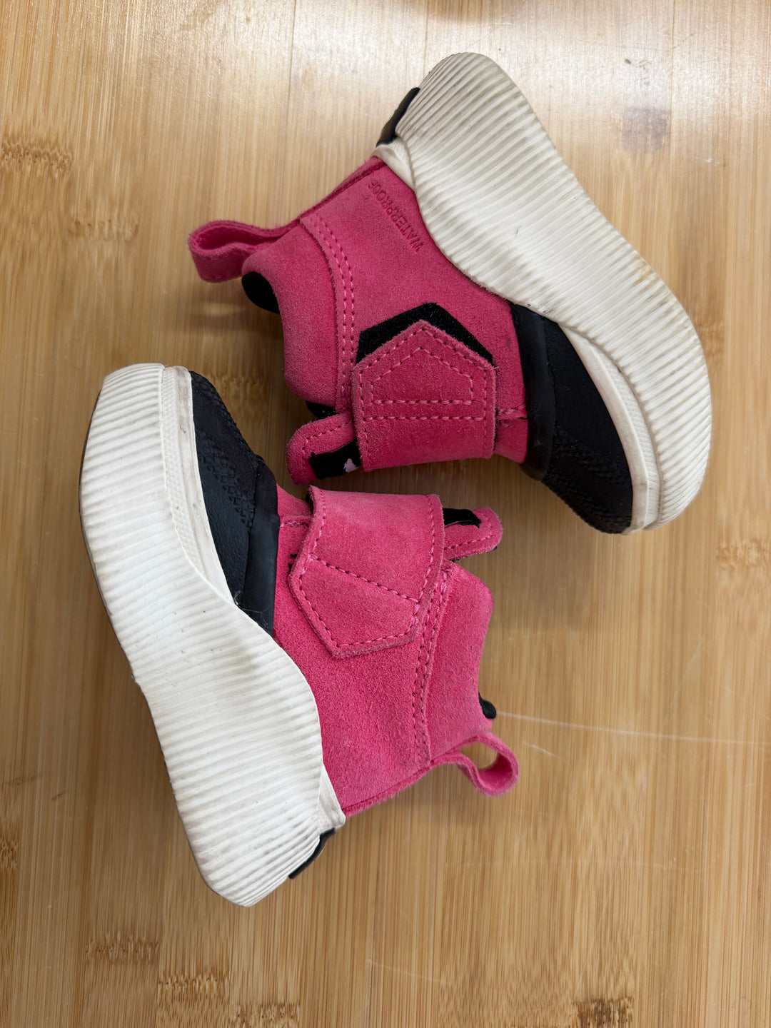 Sorel Out N About IV Strap Toddler Boot – 5 (EU 21) | Hot Pink & Black