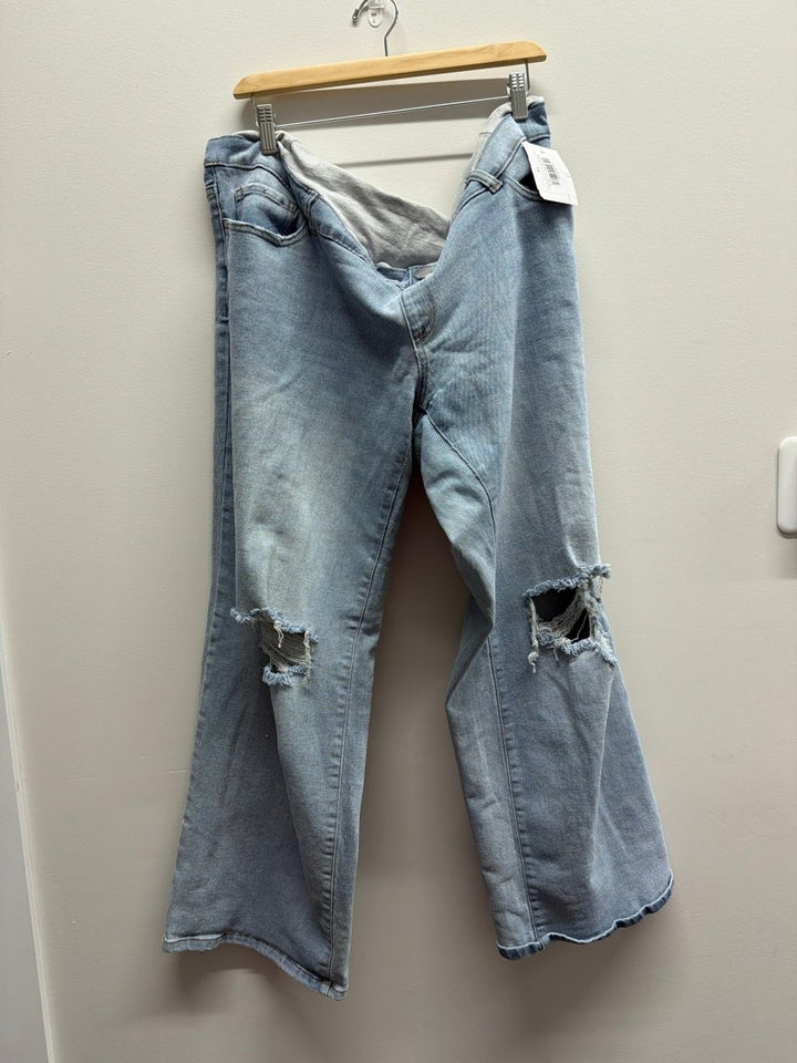 Paisley Sky Maternity Jeans, Heavy Distressing – Size XXL - Nest and Sprout - Consignment